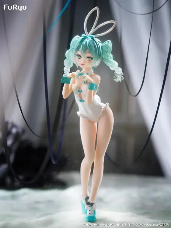 FuRyu Vocaloid BiCute Bunnies Hatsune Miku Rurudo White Color Ver. Pom Pom Tina