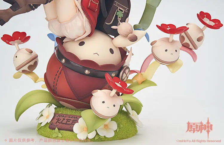 miHoYo Genshin Impact Klee the Spark Knight 1/7 scale Pom Pom Tina