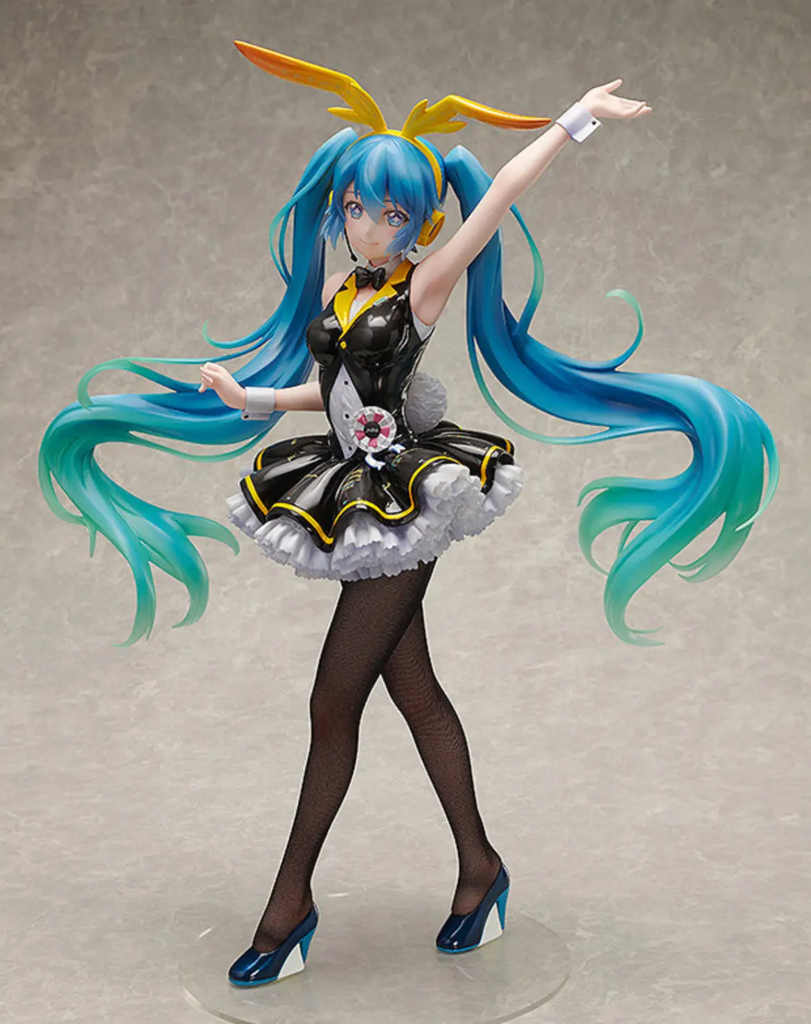 FREEing Hatsune Miku My Dear Bunny Ver. Pom Pom Tina