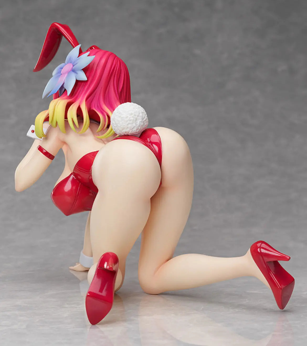 FREEing Stephanie Dora Bare Leg Bunny Ver. Pom Pom Tina