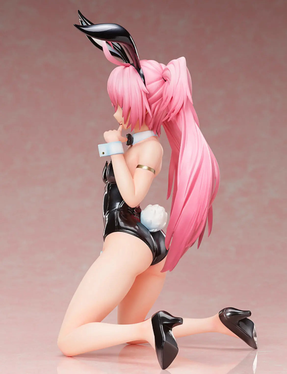 FREEing Millim Bare Leg Bunny Ver. Pom Pom Tina