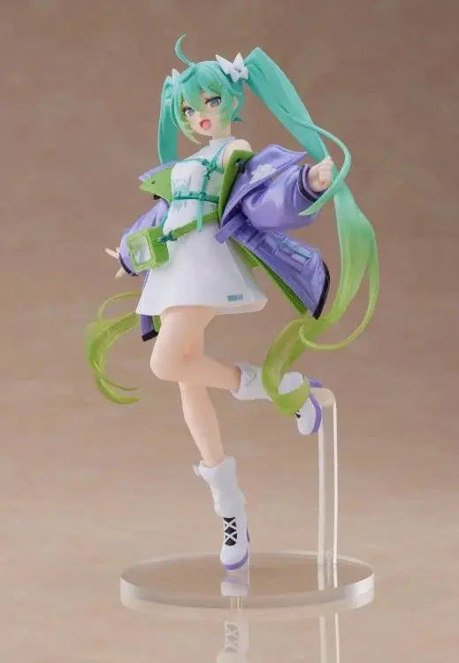 Taito Fashion Hatsune Miku Sporty Ver. Pom Pom Tina
