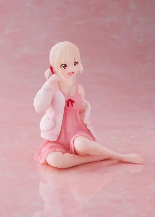 Taito Lycoris Recoil Desktop Cute Chisato Nishikigi Roomwear Ver. Pom Pom Tina