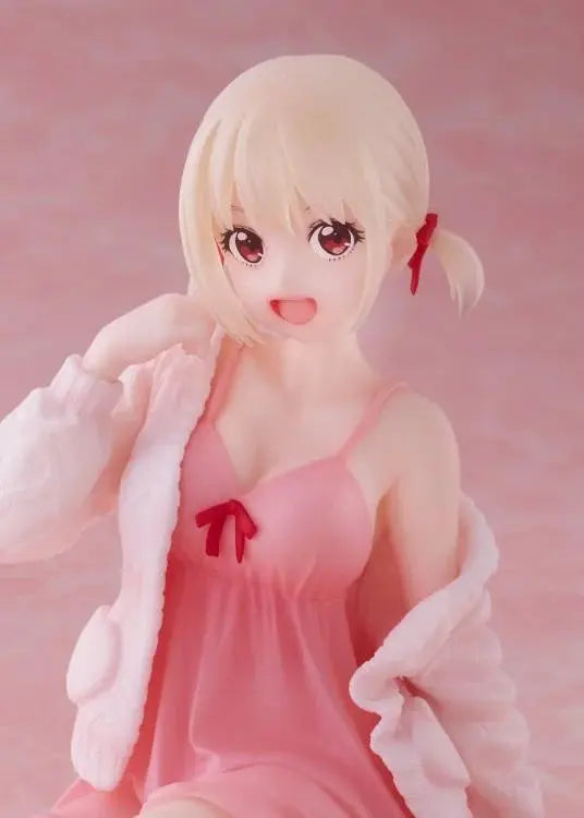Taito Lycoris Recoil Desktop Cute Chisato Nishikigi Roomwear Ver. Pom Pom Tina