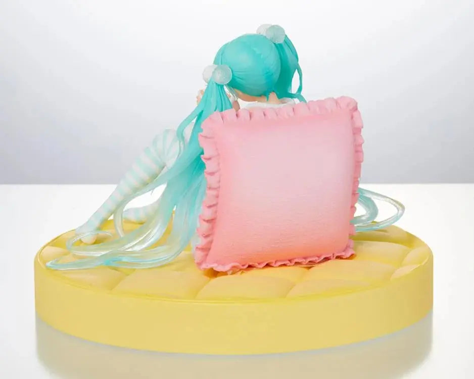 Vocaloid Hatsune Miku (Original Casual Wear Ver.) Figure Pom Pom Tina