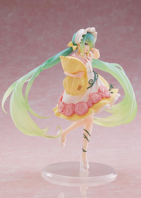 Vocaloid Hatsune Miku (Sleeping Beauty Ver.) Wonderland Figure