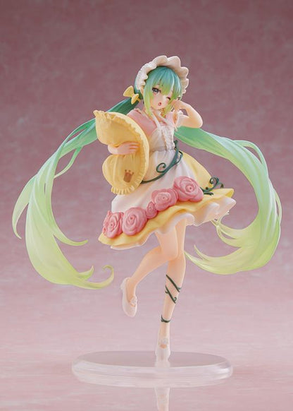 Vocaloid Hatsune Miku (Sleeping Beauty Ver.) Wonderland Figure