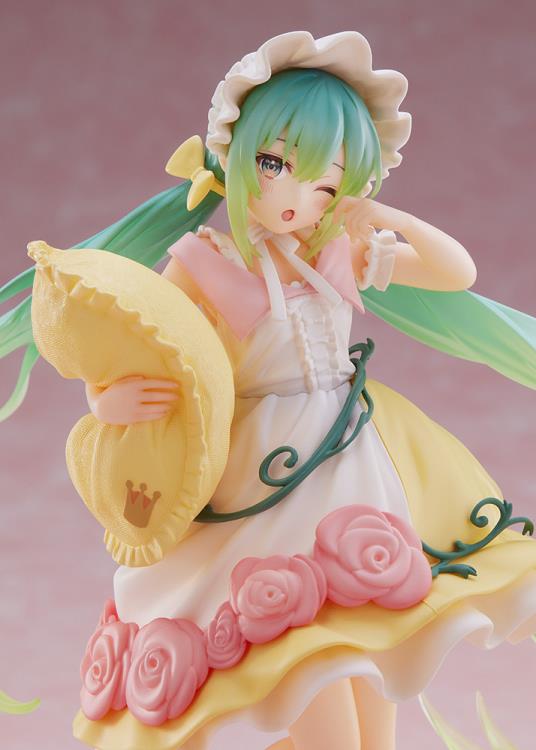 Vocaloid Hatsune Miku (Sleeping Beauty Ver.) Wonderland Figure