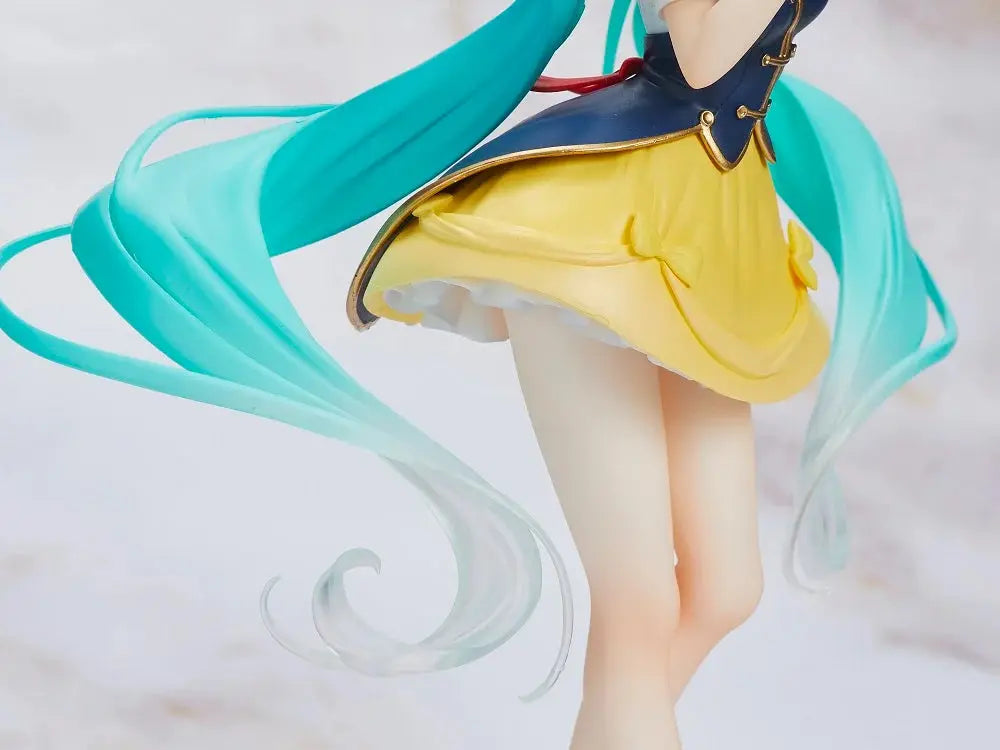 Vocaloid Hatsune Miku (Snow White Ver.) Wonderland Figure Pom Pom Tina