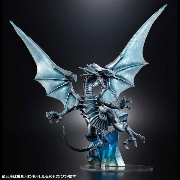 Yu-Gi-Oh! Duel Monsters Art Works Monsters Blue-Eyes White Dragon (Holographic Edition)